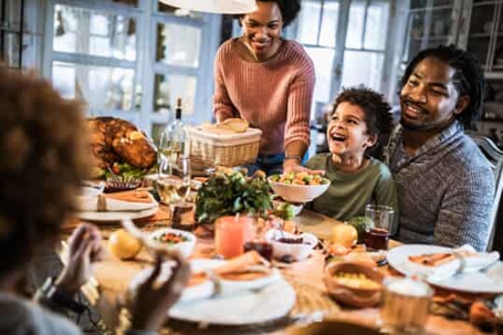 family at thanksgiving table
